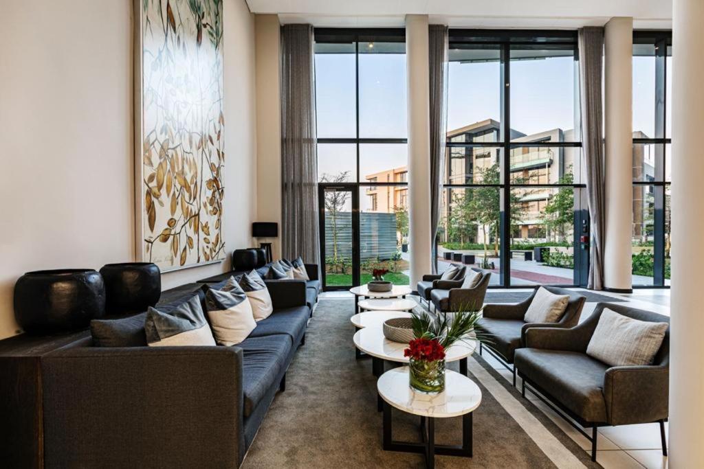 Menlyn Maine Residence Unit 1419 بريتوريا المظهر الخارجي الصورة